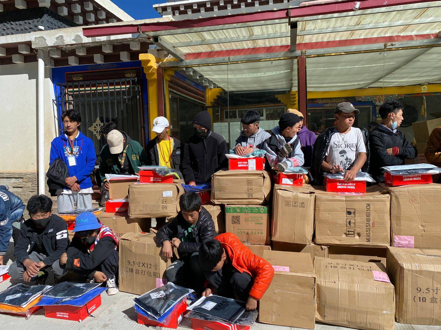 米兰体育app在线登录-米兰app(中国)公益回顾丨家国同欢月同圆 温暖满载甘孜州(图7)