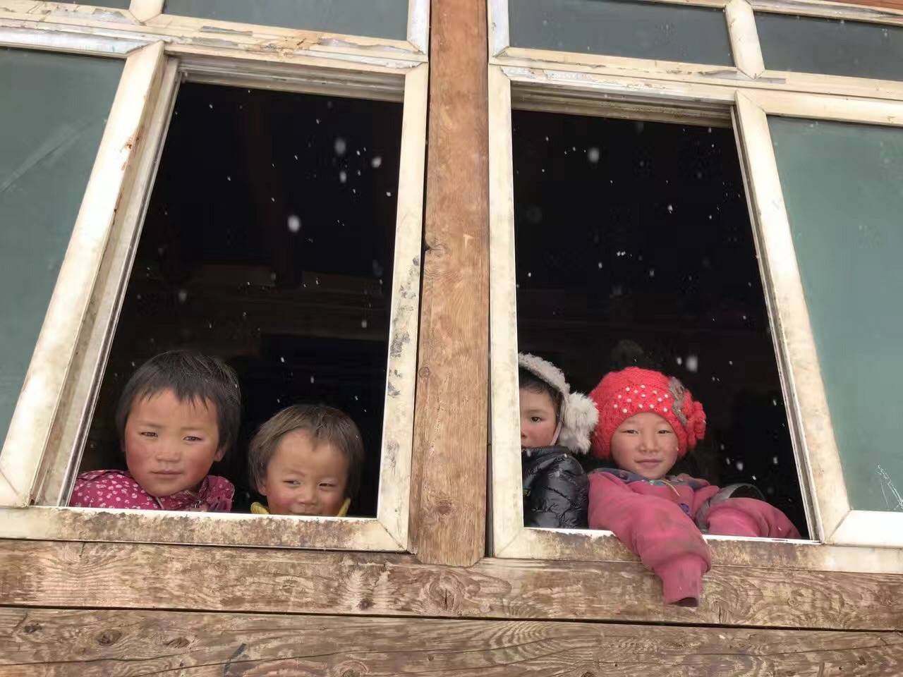 米兰体育app在线登录-米兰app(中国)公益回顾丨家国同欢月同圆 温暖满载甘孜州(图9)